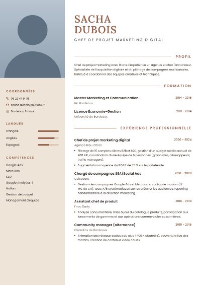 Template CV Beige Minimaliste